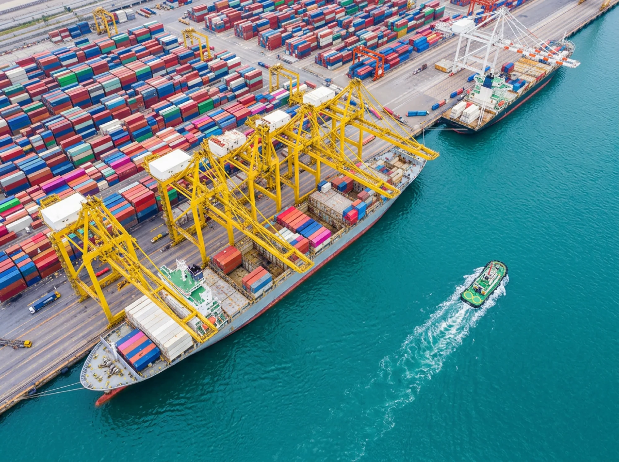 Img ports hero containershipcranesaerial ai 01