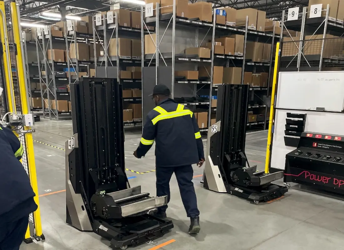 Robotics & AMRs