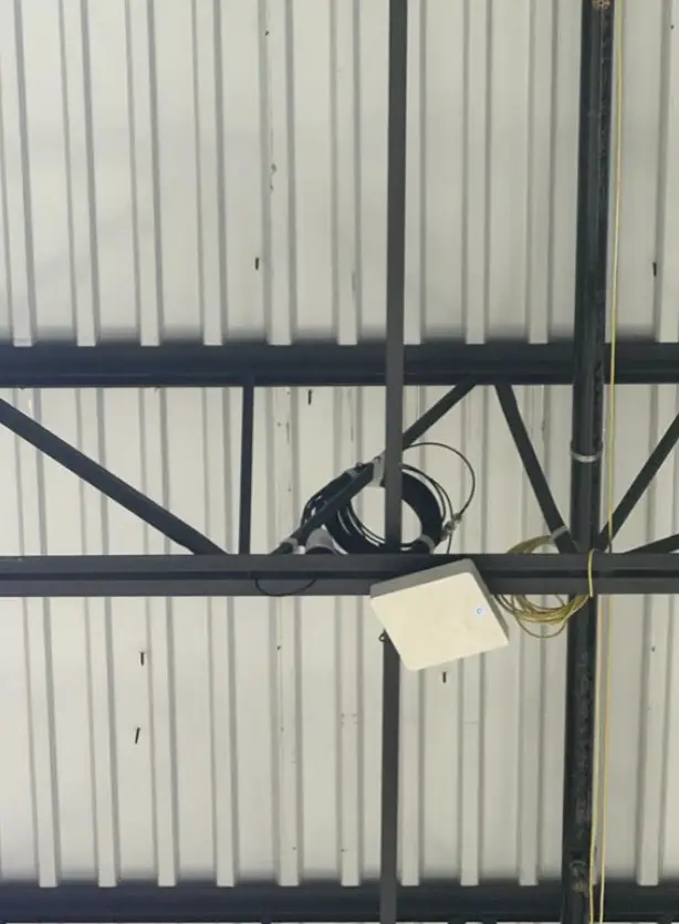 Deployment AP and antenna on ceiling